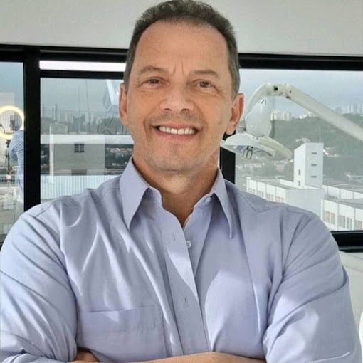 Dr. Marcos Chagas